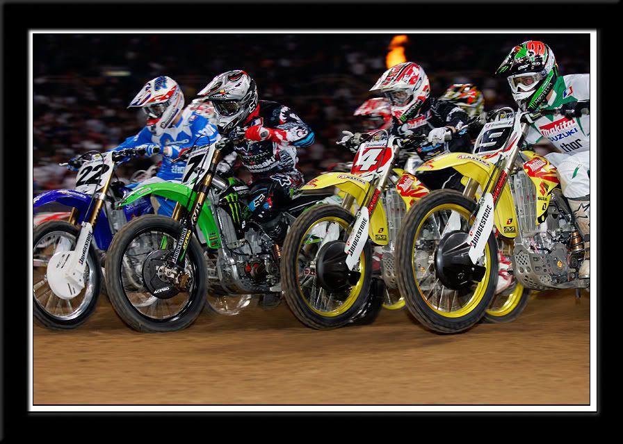 IMAGE: http://img.photobucket.com/albums/v373/squid31/SX-07/St%20Louis/MF8B2615.jpg