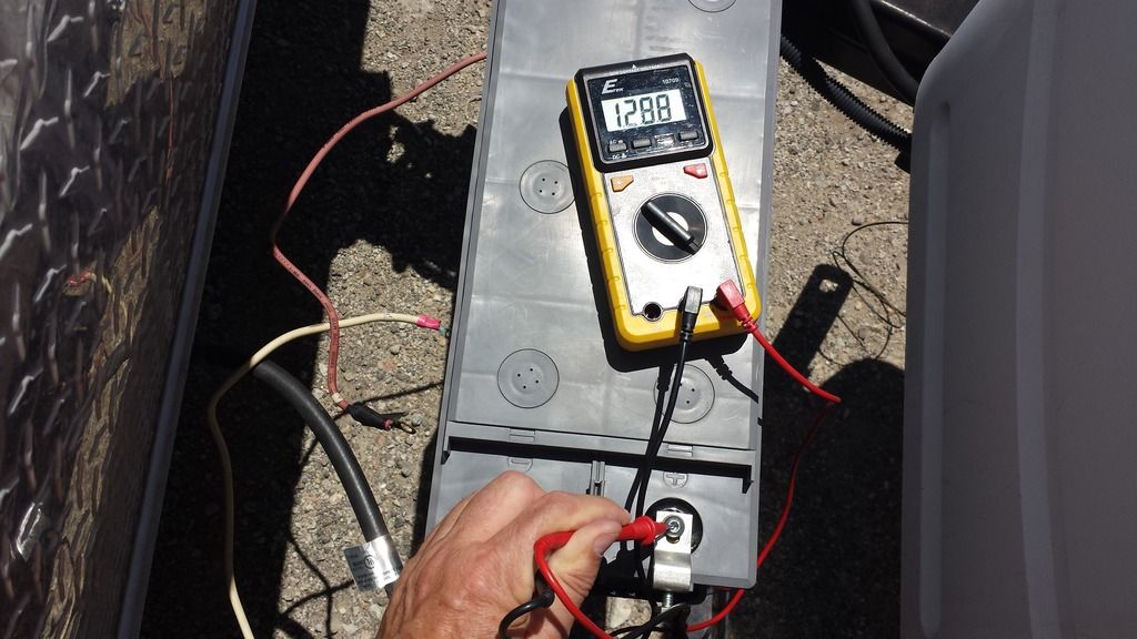 12-15 Volt 30 Amp Regulated On-Board Car Battery Charger Real Megawatt® 13.8 