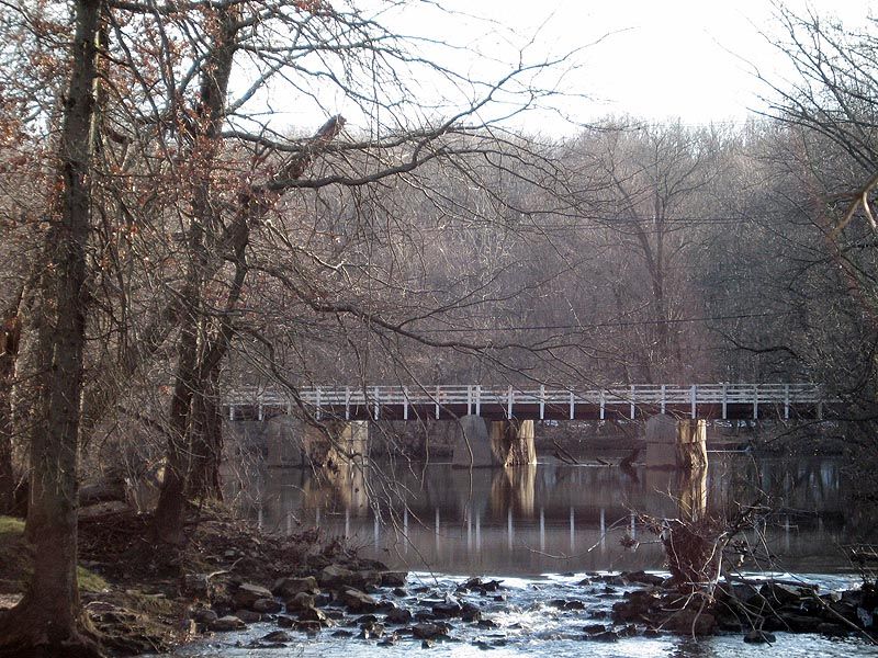 IMAGE: http://img.photobucket.com/albums/v375/cholmes75/Bridge_2.jpg