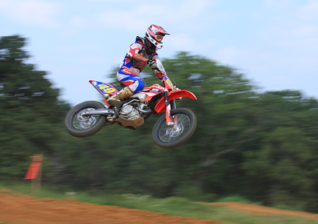 IMAGE: http://img.photobucket.com/albums/v381/JSkinner/north%20forty/DPP_0005.jpg