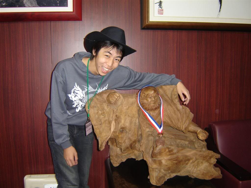 Cowboy Bebop Yoshiteru & interesting statue
