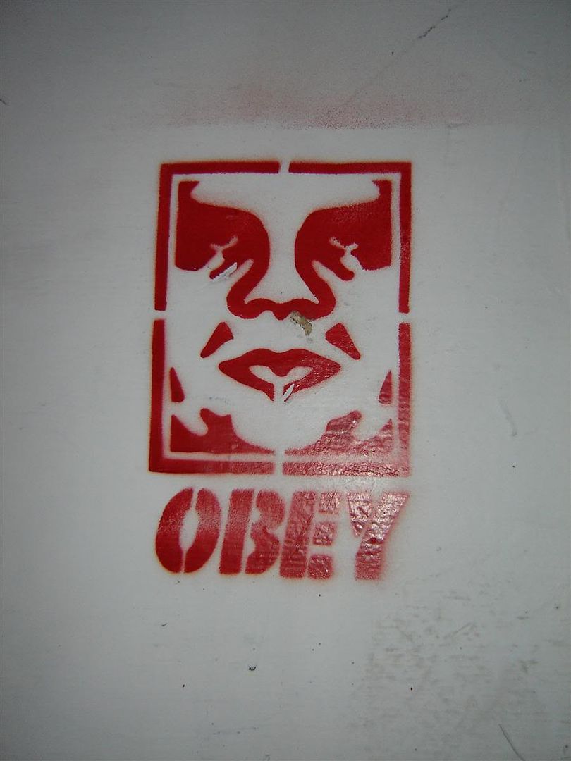 Random graffiti: obey