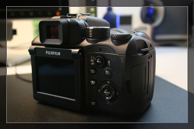 Fujifilm S100FS