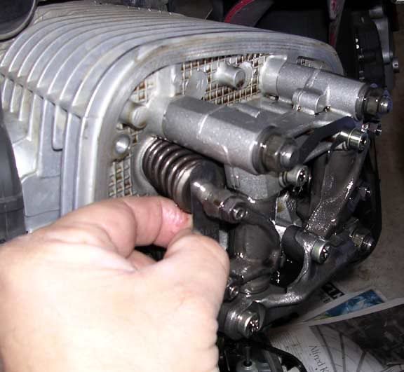 How to adjust valves on bmw r1150r #3