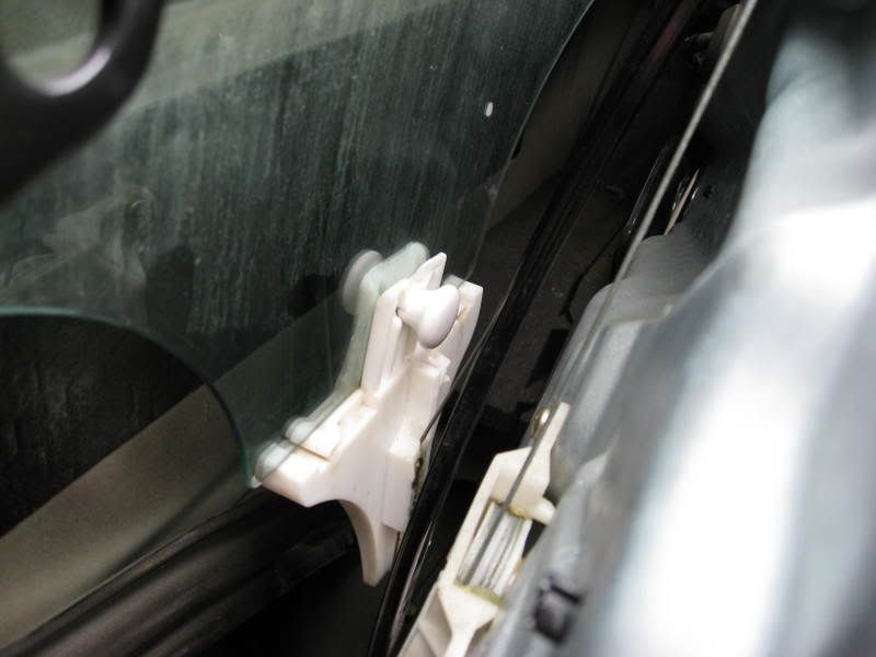 DIY The Permanent Rear Window Regulator Clip Fix (aka the