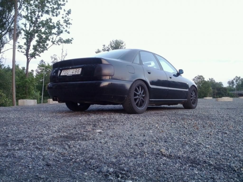 http://img.photobucket.com/albums/v388/zonic_boom/Audi%20A4%20-96/IMG_0065.jpg
