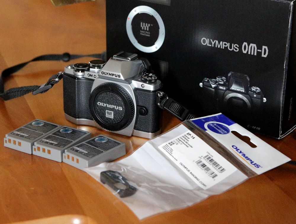 IMAGE: http://img.photobucket.com/albums/v389/dino8031/camera%20plus%20box.jpg