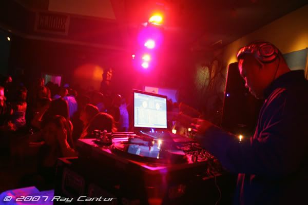 IMAGE: http://img.photobucket.com/albums/v389/iareray/climaxsd/IMG_9140.jpg