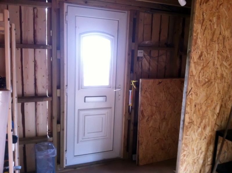 IMAGE: http://img.photobucket.com/albums/v391/PCthug/shed/IMG_0576.jpg