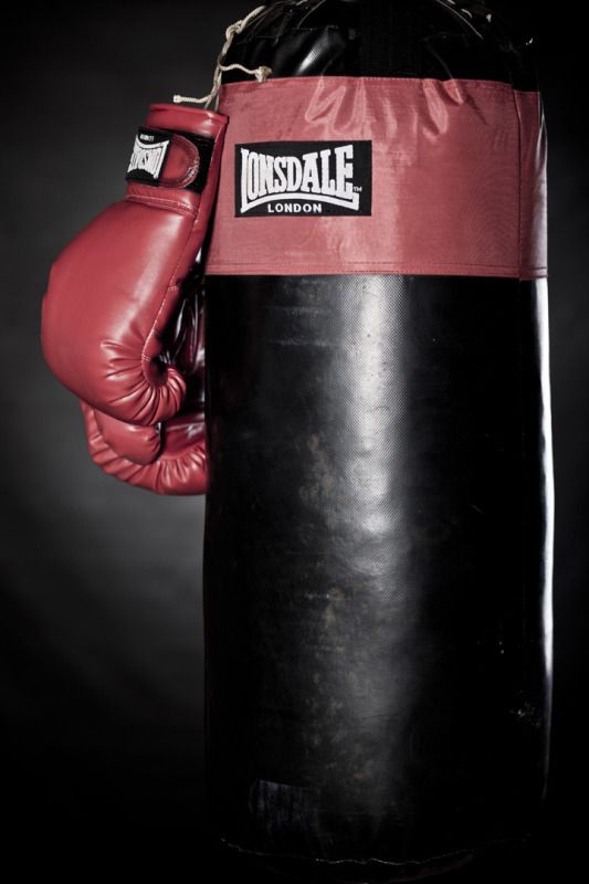 IMAGE: http://img.photobucket.com/albums/v391/PCthug/shed/punch1.jpg