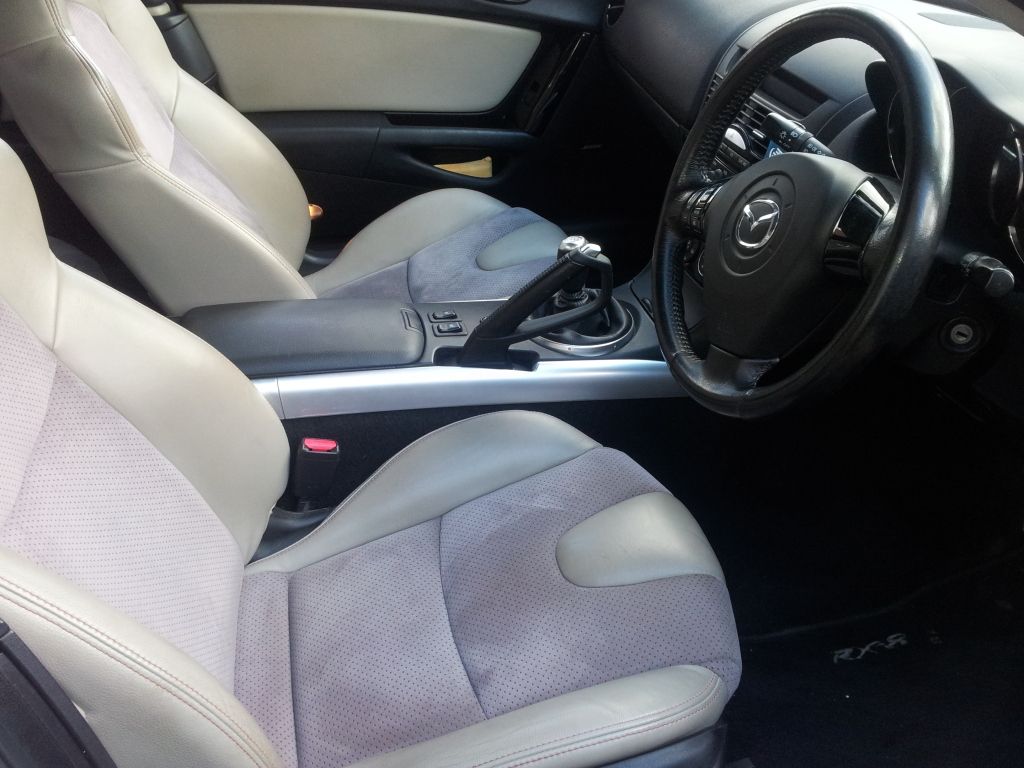 [Image: 2012-09-22133436_zps0607af4f.jpg]