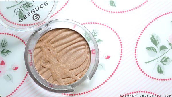 Essence Sun Club Shimmery Bronzing Powder 10 Sunkissed