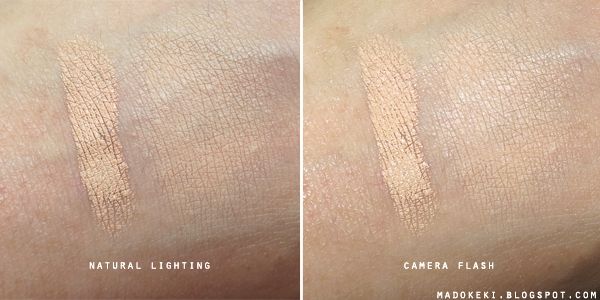 Kate Stick Concealer Light Beige Swatch