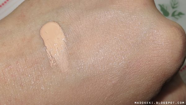 Revlon Colorstay Foundation 200 Nude Swatch