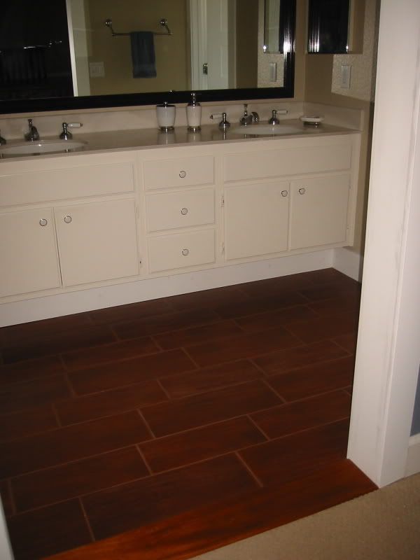 Wood look tiles in kitchen - Kitchens Forum - GardenWeb