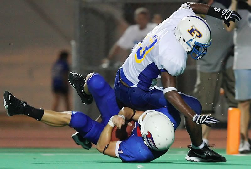 IMAGE: http://img.photobucket.com/albums/v40/Crashoran/run2.jpg