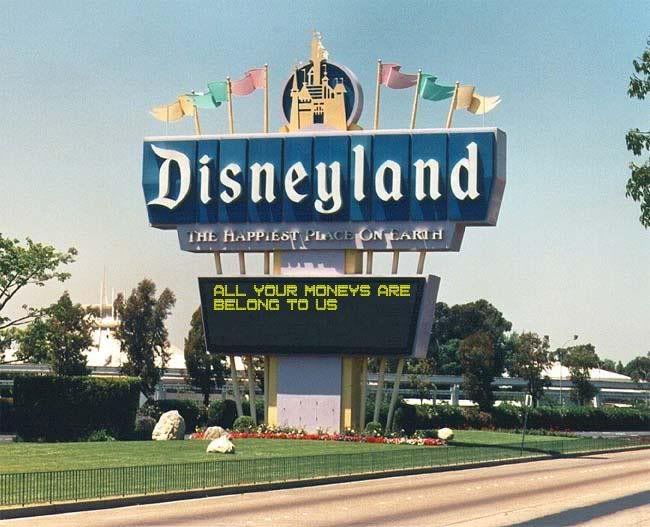 Disneylandsign1.jpg