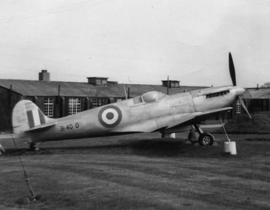 http://img.photobucket.com/albums/v405/Aeroclub/5cBridgenorth1960AR614.jpg