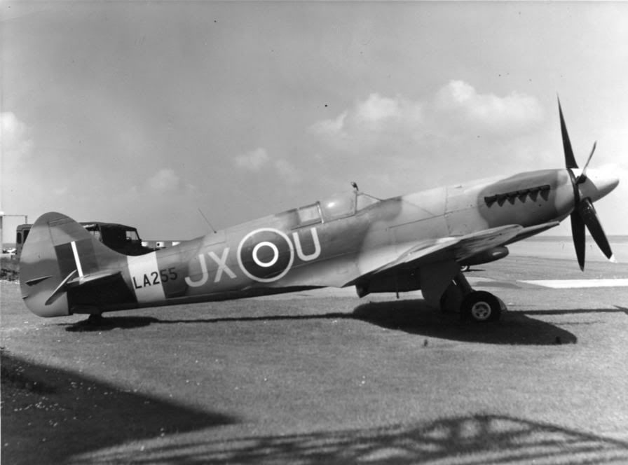 http://img.photobucket.com/albums/v405/Aeroclub/SpitfireMk.jpg