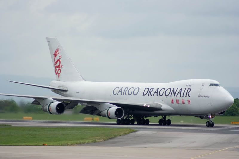 IMAGE: http://img.photobucket.com/albums/v406/scottellis/dragonair747-200.jpg
