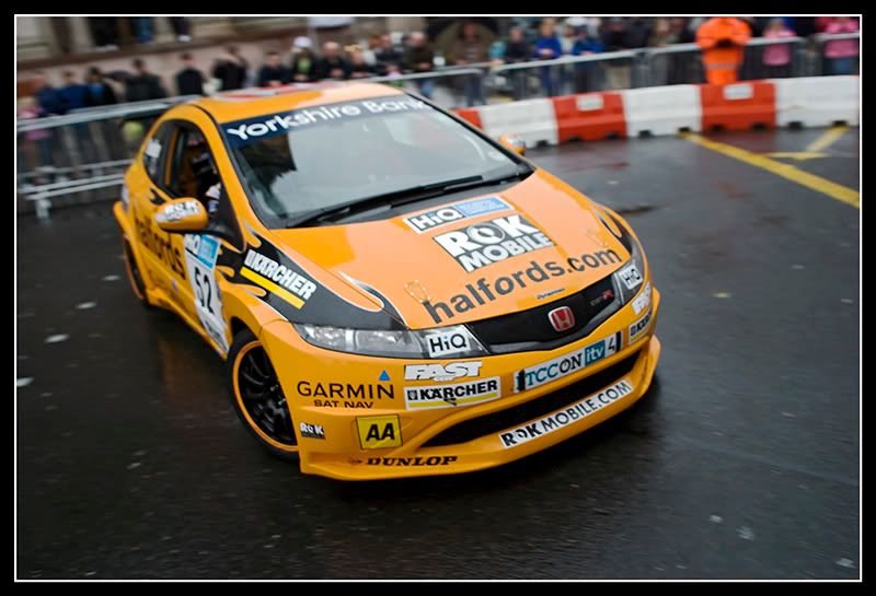 IMAGE: http://img.photobucket.com/albums/v407/Project_Sapphire/DSC_3607-r.jpg