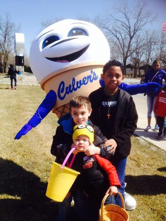 photo egghunt1_zps0rqlmlcw.jpg