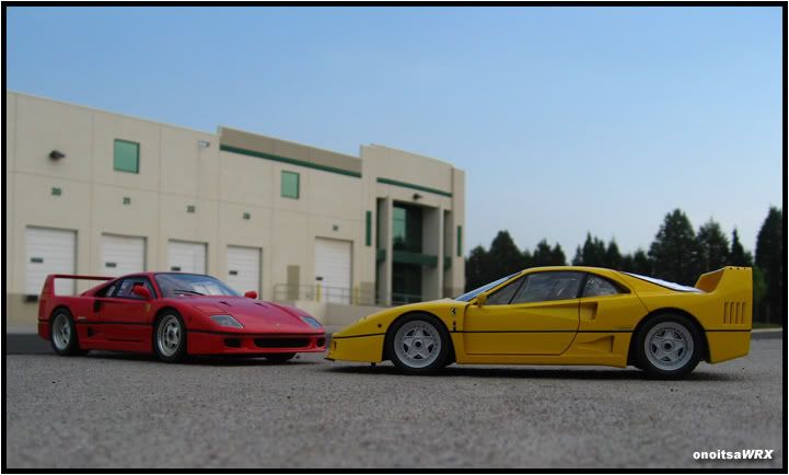 IMAGE: http://img.photobucket.com/albums/v414/onoitsawrx/Ferrari/twoF40-007.jpg