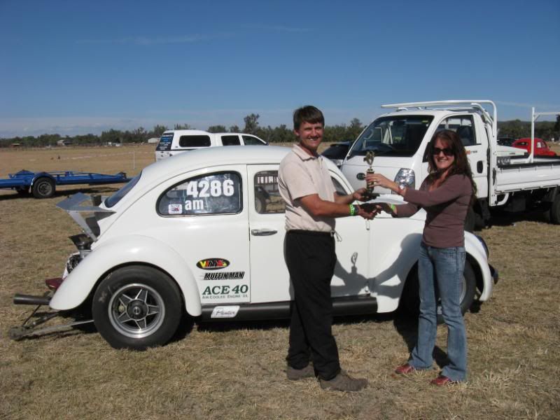 http://img.photobucket.com/albums/v419/montem/Gunnedah%20Drags%20May%202010/gunnedahdragsMay2010076.jpg http://img.photobucket.com/albums/v419/montem/Gunnedah%20Drags%20May%202010/gunnedahdragsMay2010076.jpg