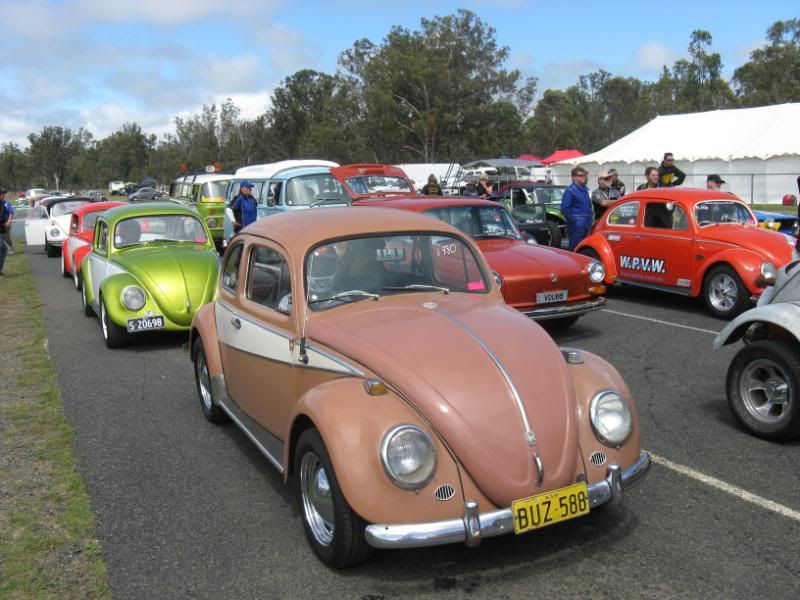 http://img.photobucket.com/albums/v419/montem/VW%20Drags%20Warwick%202010/WarwickVWDragRacingOct2010041.jpg