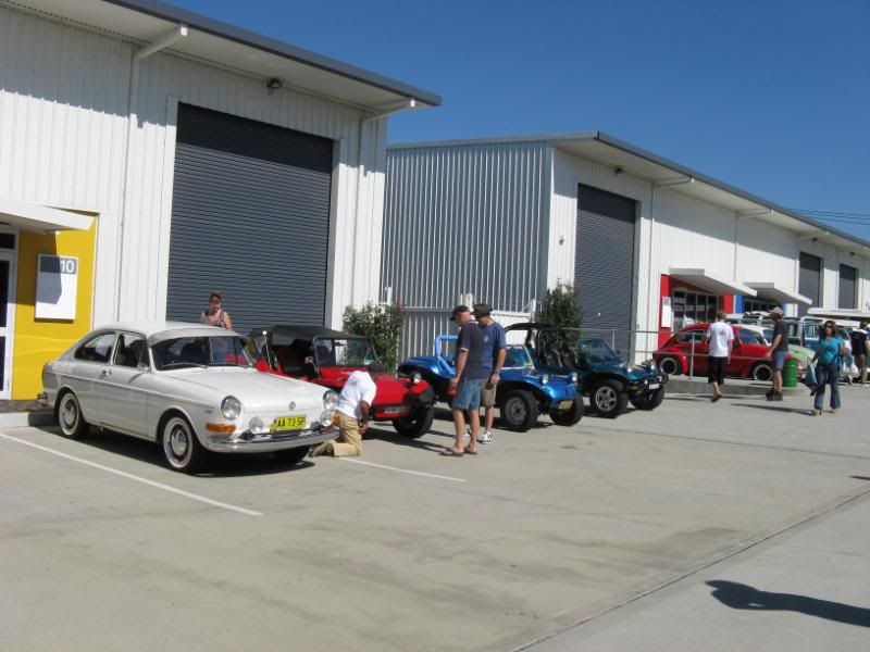 http://img.photobucket.com/albums/v419/montem/Vee%20Dub%20Pit%20Stop%20Cruise%202010/pitstopcruise2010049.jpg