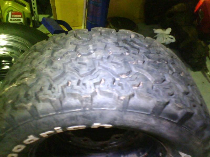 http://img.photobucket.com/albums/v419/montem/Wheels%20for%20sale/0712121505-01.jpg