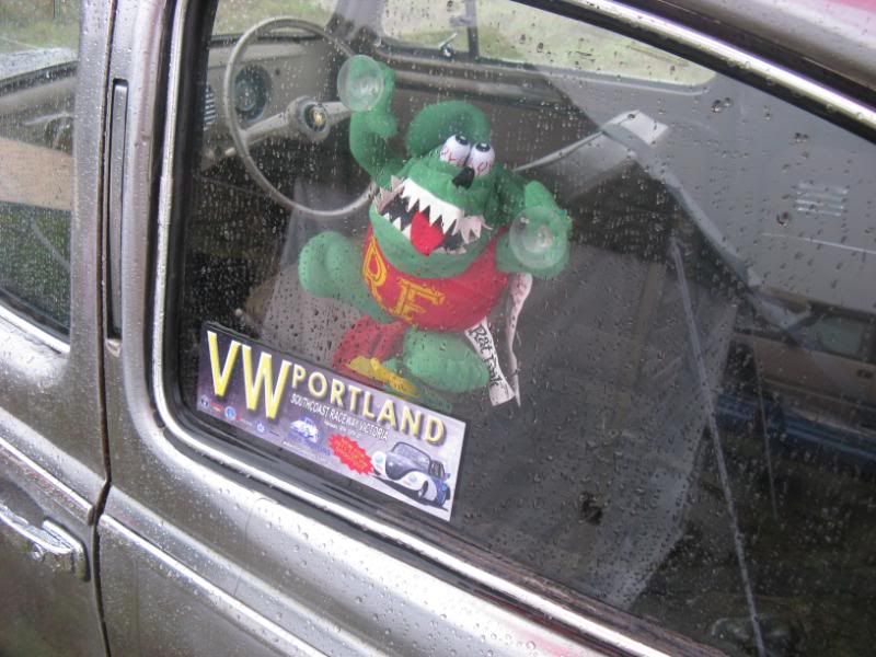 http://img.photobucket.com/albums/v419/montem/vw%20portland%20Feb%202011/vwportland19th20thFeb2011043.jpg