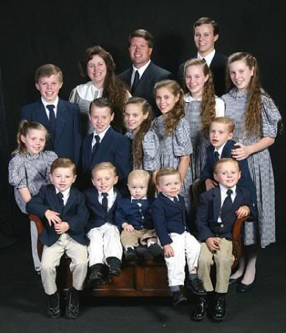 The DUGGAR FAMILY: 19 Kids And Counting!