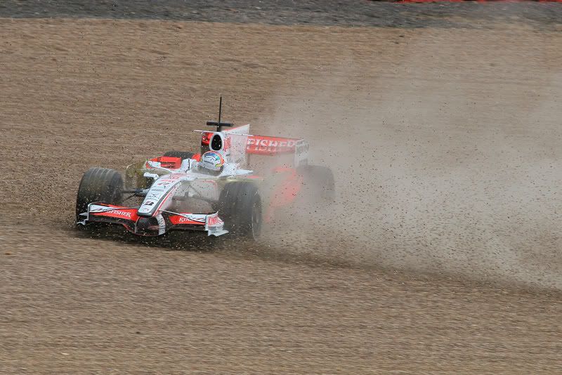 IMAGE: http://img.photobucket.com/albums/v420/LNStrikeEagle/Thursday007.jpg