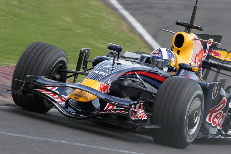 IMAGE: http://img.photobucket.com/albums/v420/LNStrikeEagle/Thursday016.jpg