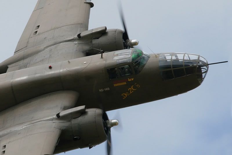 IMAGE: http://img.photobucket.com/albums/v420/danvohagan/Legends03.jpg