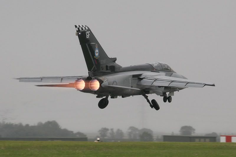 IMAGE: http://img.photobucket.com/albums/v420/danvohagan/Tornado1.jpg