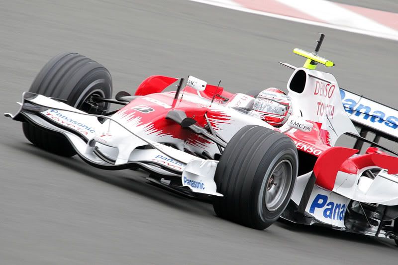 IMAGE: http://img.photobucket.com/albums/v420/danvohagan/Trulli1.jpg