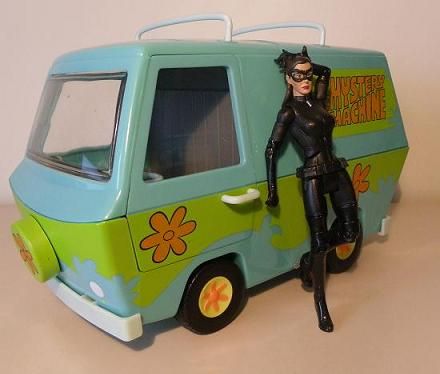 Scooby Doo Mystery Machine with DKR Catwoman