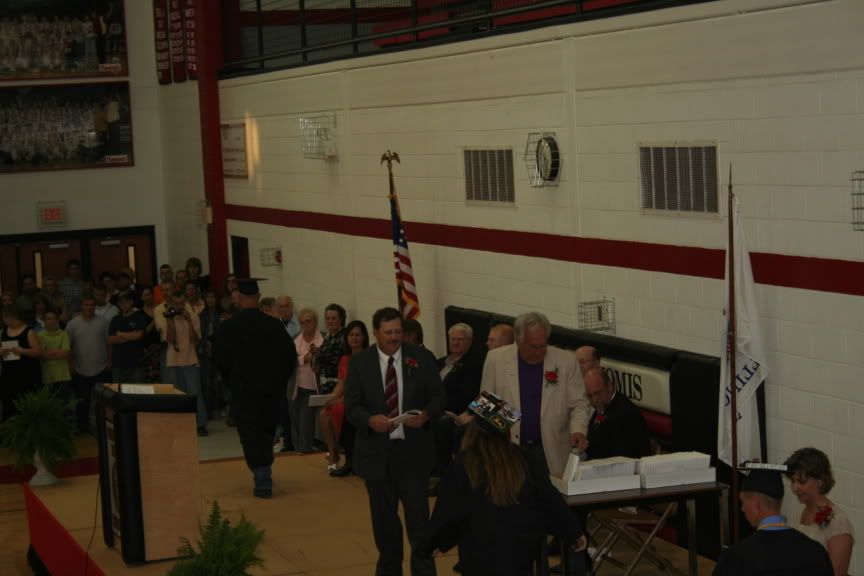 IMAGE: http://img.photobucket.com/albums/v425/Stephie6906/IMG_2960.jpg