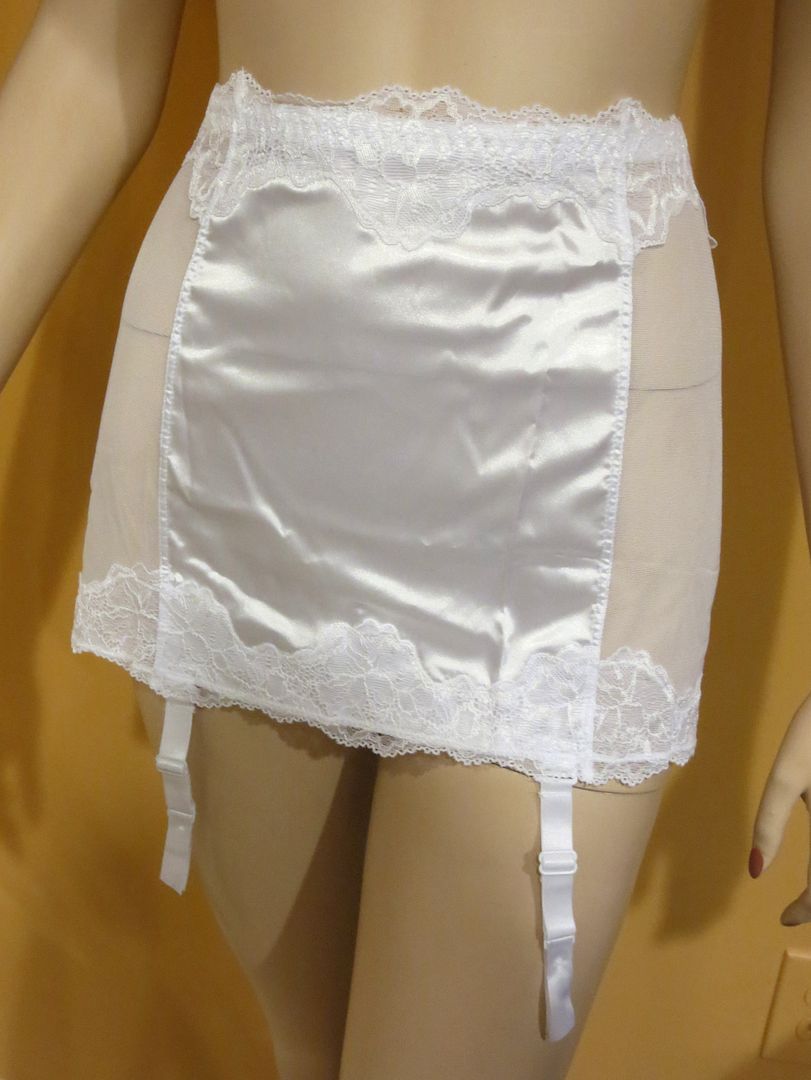 GARTER BELT HALF SLIP Bridal White TORRID LINGERIE n Lace PLUS