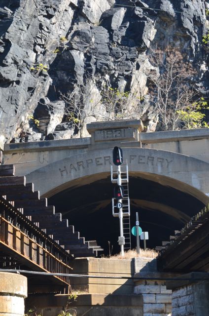  photo harpersferrytraintunnel.jpg