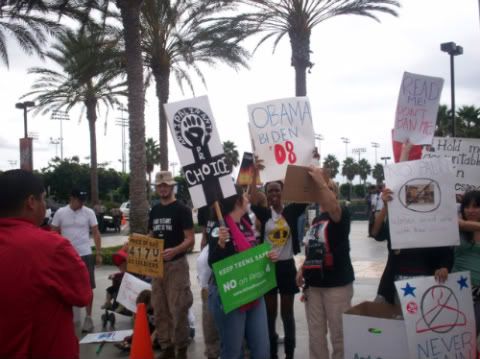 Palin Protesters 2