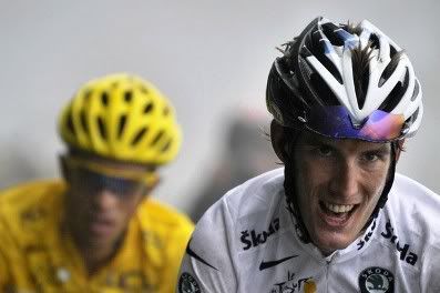 Schleck encostou Contador às cordas