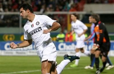 Stankovic abriu na vitória do Inter