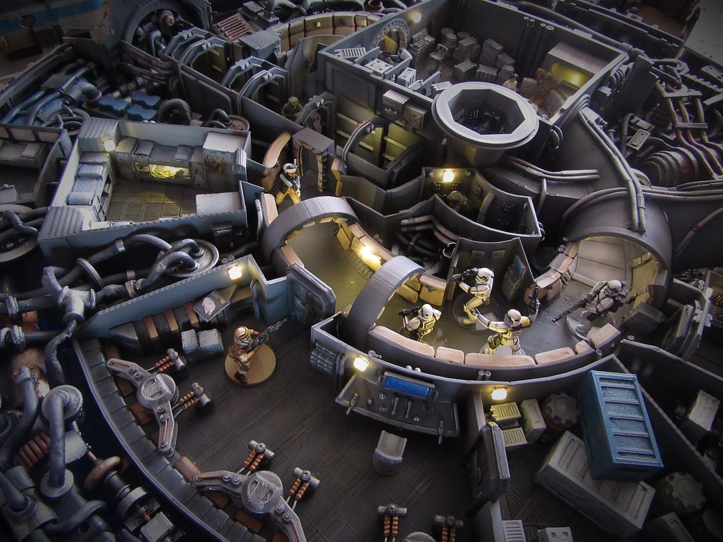 Grumpy%20Tyke%20in%20port%2013_zps459vfk