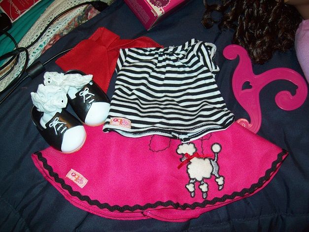 poodle%20skirt%20set_zpsvzmat2op.jpg