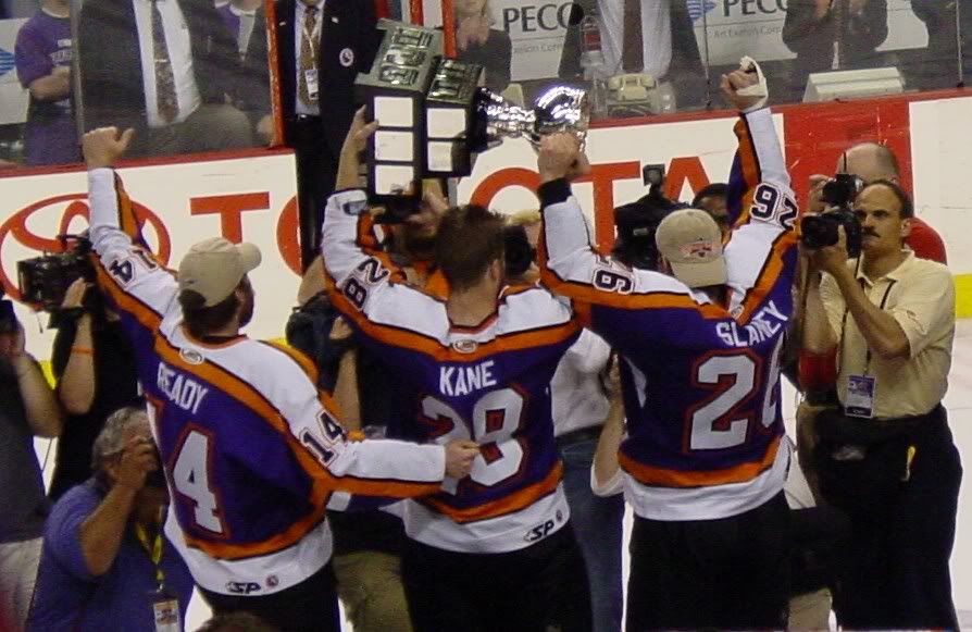 Our Captains present the Cup to the fans