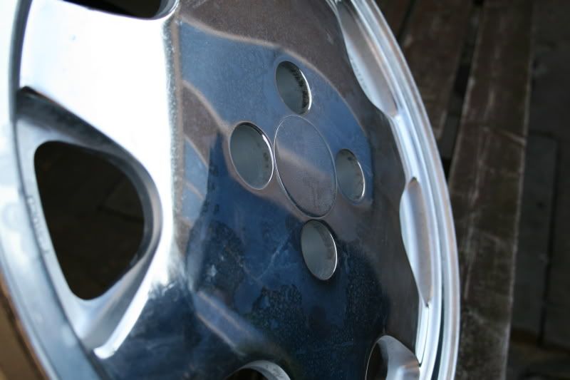 Alloy wheels polished with wool pads. Detailing World Forum