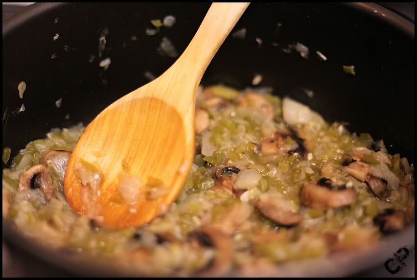 IMAGE: http://img.photobucket.com/albums/v431/djjinx/dinner4.jpg